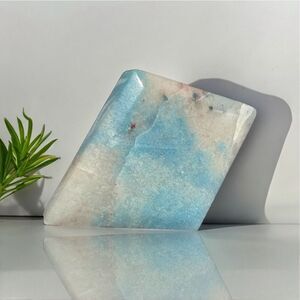Trollite Crystal Diamond Rhombus Meditation Stone (#2)‎